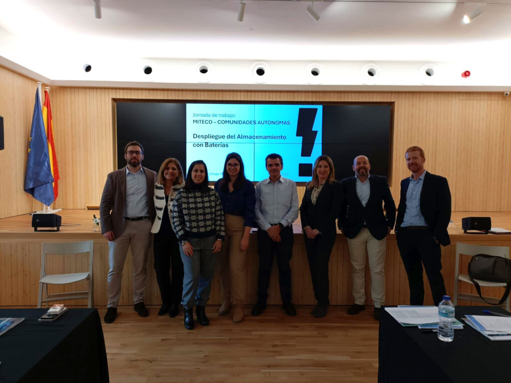 MITECO-COMUNIDADES-AUTONOMAS-Despliegue-del-Almacenamiento-con-Baterias-01